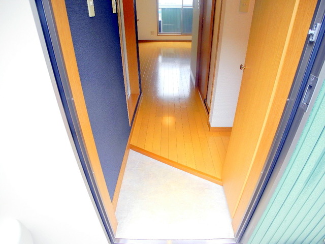 玄関　※同間取りの別のお部屋の画像です※現況を優先します