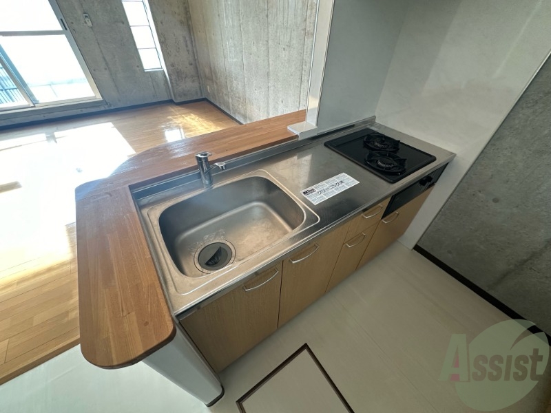 キッチン　広々キッチンで悠々自適に料理もできます。