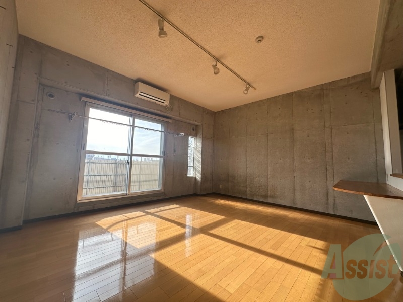 その他部屋・スペース　お部屋も広いのでベッドを置く余裕もあります。