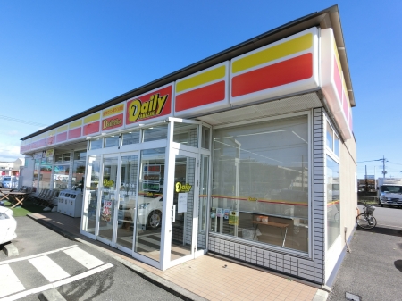 コンビニ　デイリーヤマザキ伊勢崎工業団地店（コンビニ）まで725m