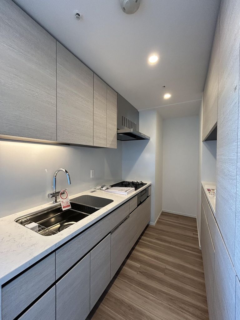 キッチン　エントランス