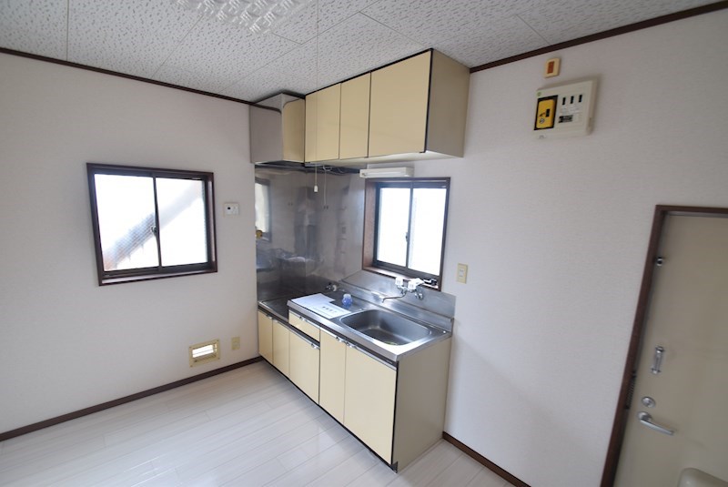 キッチン　同じ建物部屋の部屋です。参考写真
