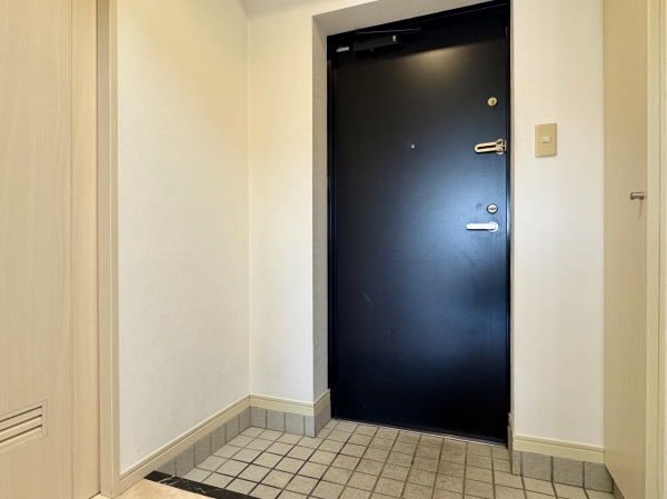 玄関　シューズボックス付きです♪