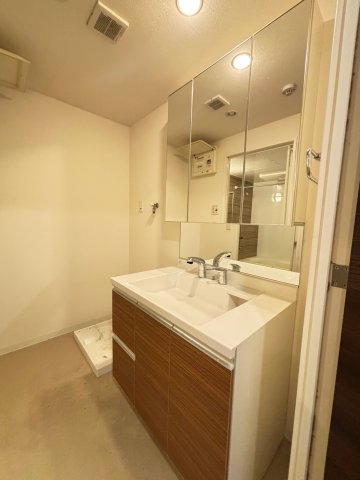 洗面設備　詳細は、RISUMO江坂本店までお問合せください♪