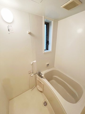 バス・シャワールーム　日々の疲れを癒すお風呂付です