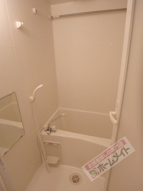 バス・シャワールーム　日々の疲れを癒してください。。。