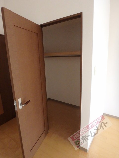 収納　ウォークインクローゼットで収納充実