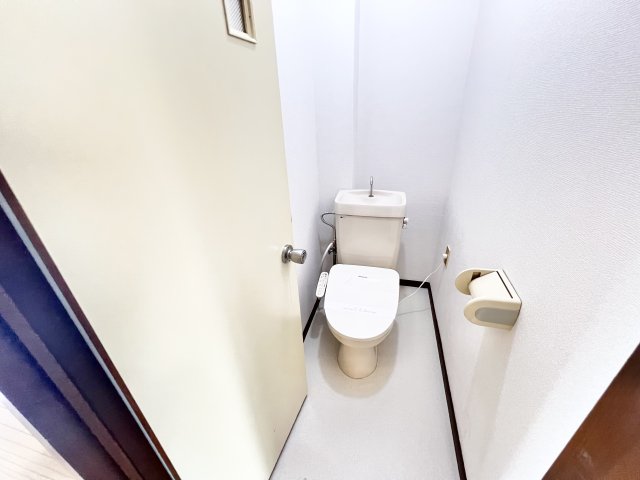 トイレ　トイレもきれいです