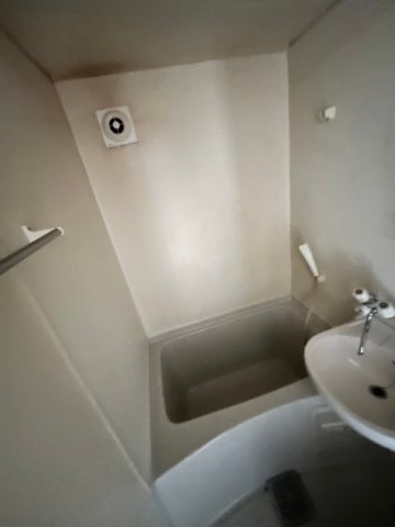 バス・シャワールーム　別号室の画像です。ご参考下さい