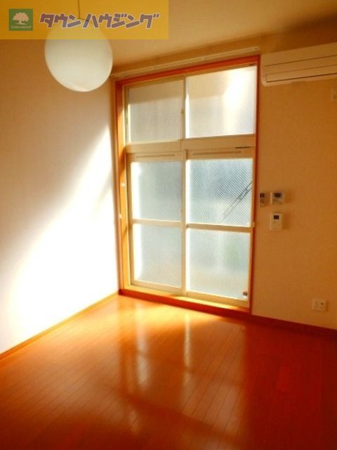 居室・リビング　お部屋探しはタウンハウジング稲毛店へ