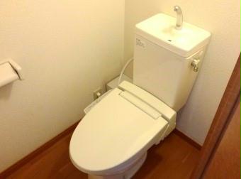 トイレ　温水洗浄便座付