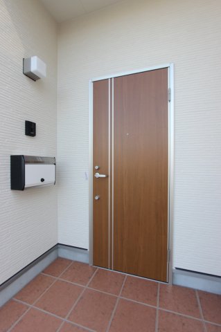 玄関　落ち着いた玄関です