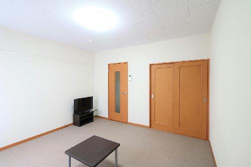 居室・リビング　家具家電付により急な転勤や新生活を今すぐスタートできます！