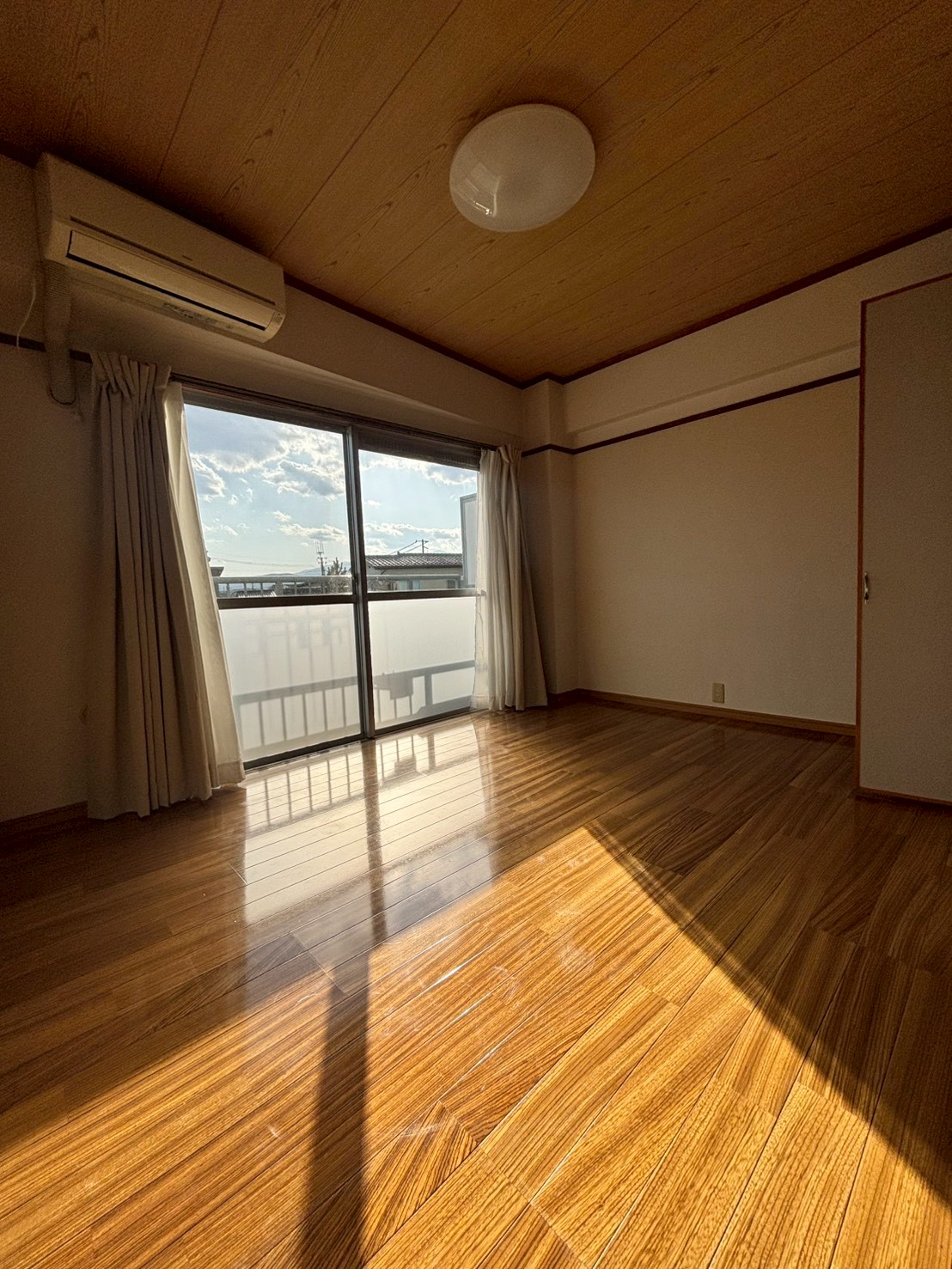 居室・リビング　洋室6帖