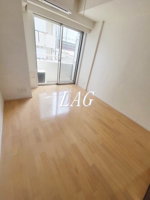 居室・リビング　洋室のお部屋（同仕様）です。