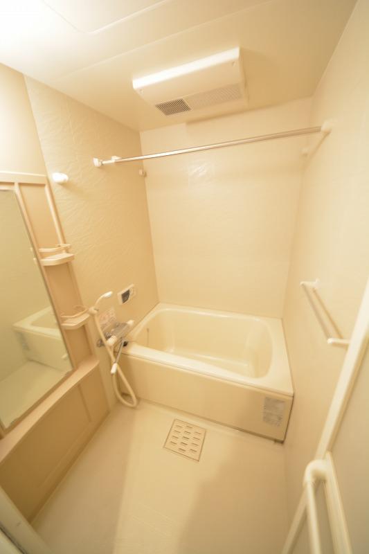 バス・シャワールーム　アリス・マナーガーデン谷町　浴室