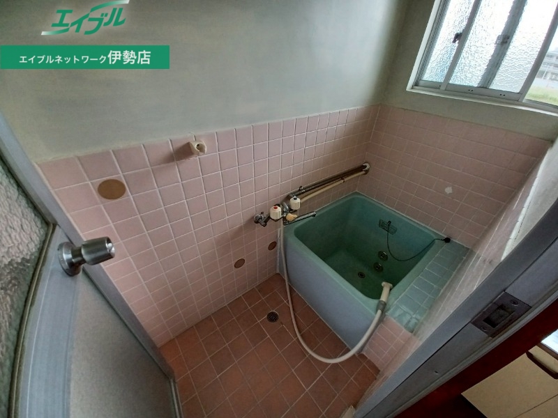バス・シャワールーム　同型参考写真