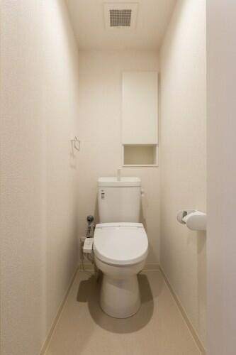 トイレ　温水洗浄便座