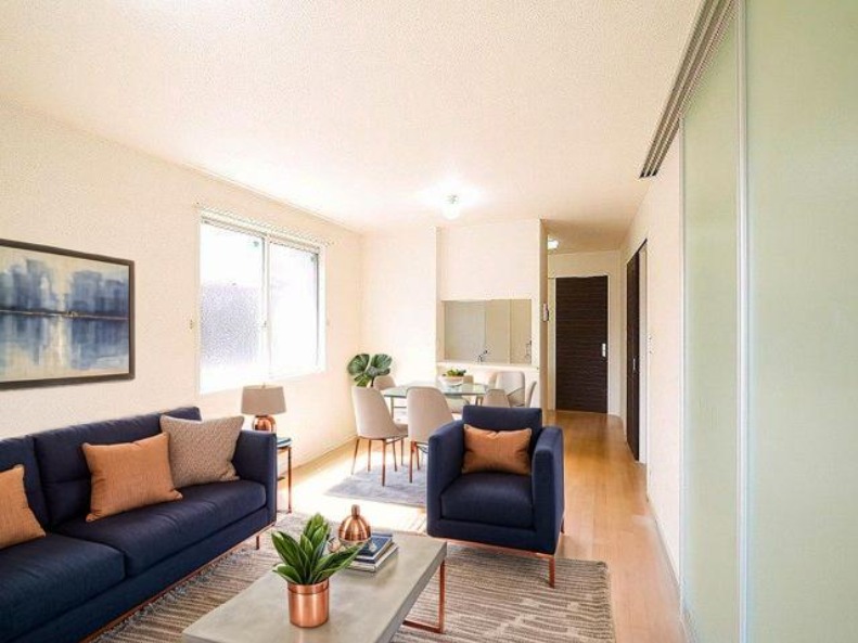 居室・リビング　CGで家具等を配置したもので家具等は含まれません