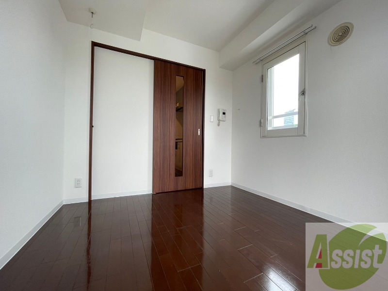 居室・リビング　広くてキレイなお部屋が広がっていて、充実した生活が送れそう。