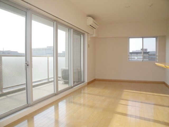 その他部屋・スペース　２面採光の明るいＬＤＫ