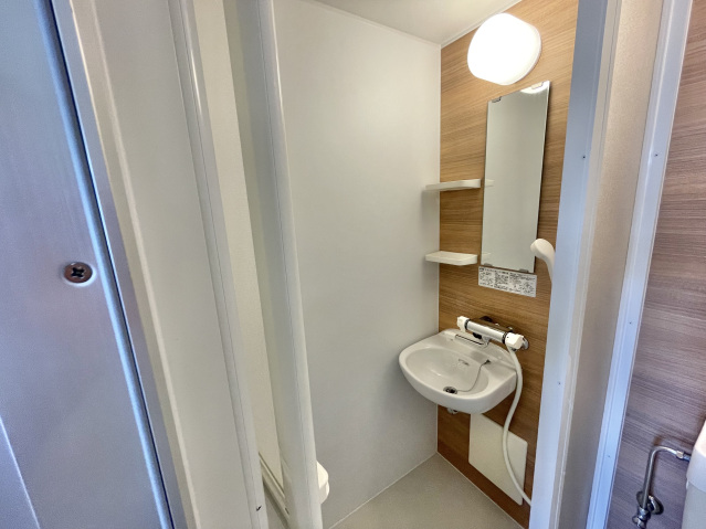 バス・シャワールーム　別号室の写真です。