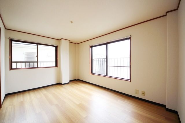 その他部屋・スペース　★6帖の洋室★