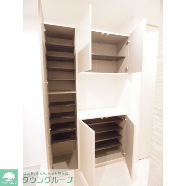 収納　シューズボックス