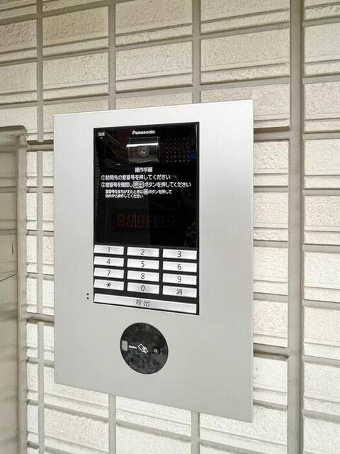 ロビー　オートロック