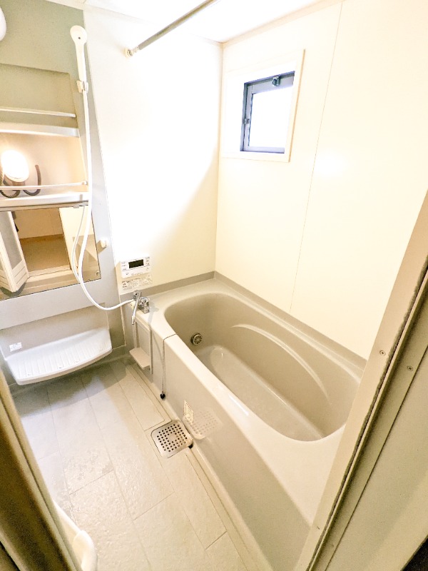 バス・シャワールーム　図面と現状に相違がある場合には現状を優先