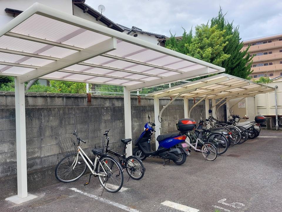 駐車場　駐輪場