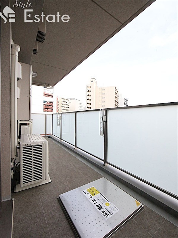 バルコニー　バルコニー