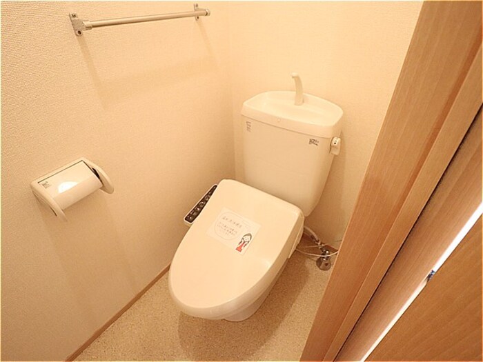 トイレ　温水洗浄暖房便座