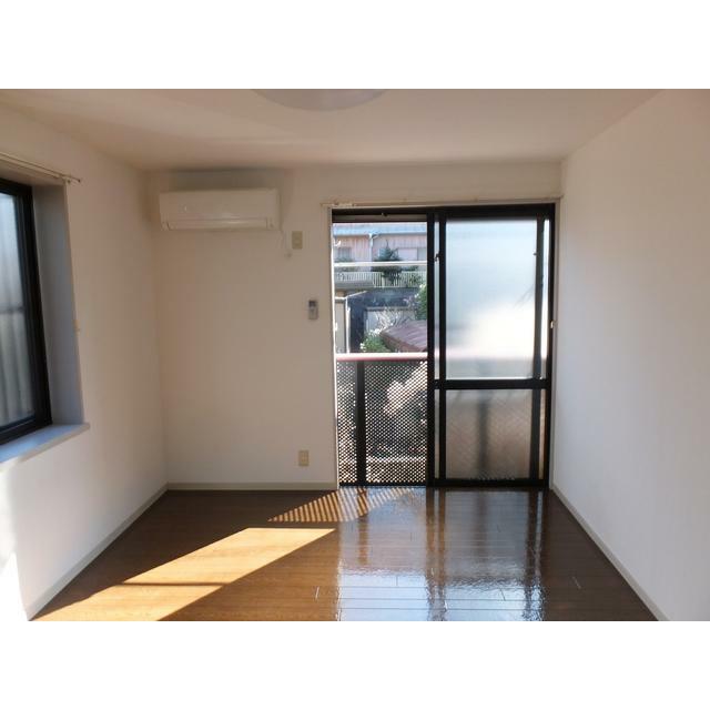 居室・リビング　日当たりのよい室内です