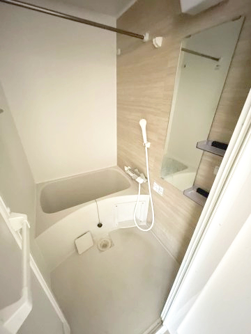 バス・シャワールーム　イメージとして同建物他部屋を表示しています