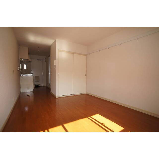 居室・リビング　※他のお部屋の写真です。実際とは異なる場合がございます。