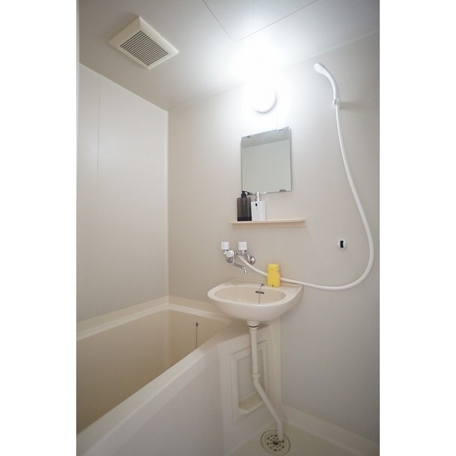 バス・シャワールーム　※他のお部屋の写真です。実際とは異なる場合がございます。