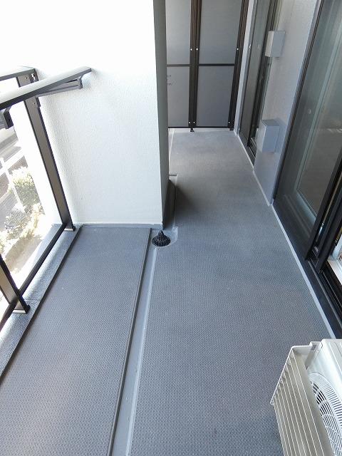 バルコニー　バルコニー