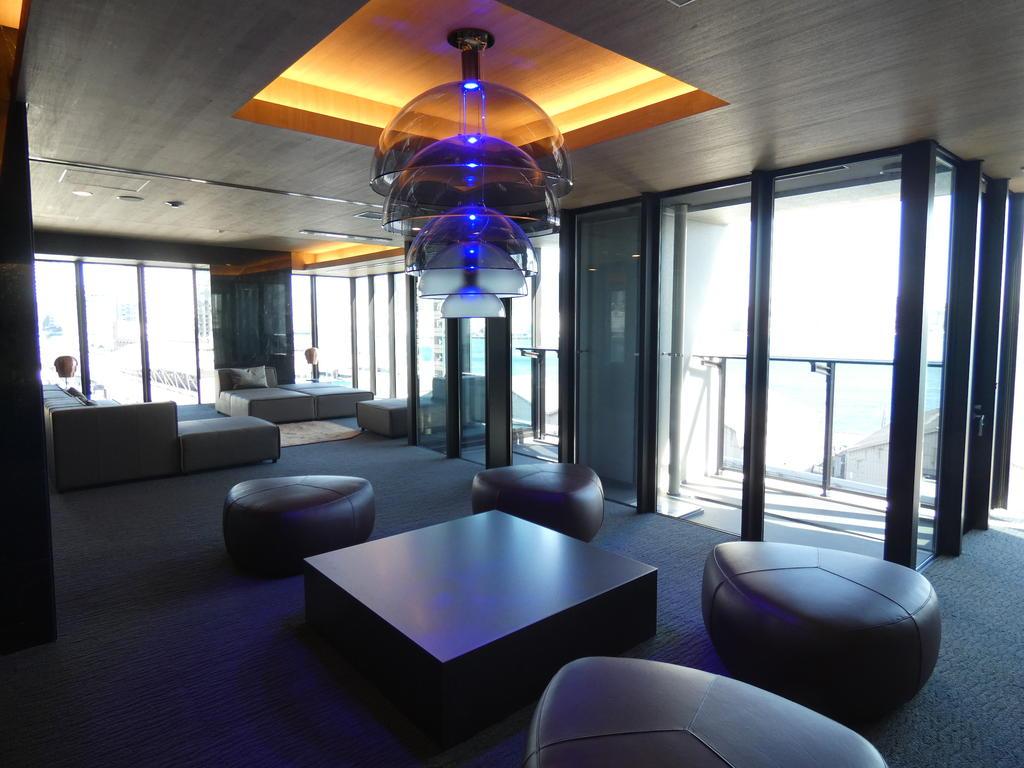 ロビー　ロビー