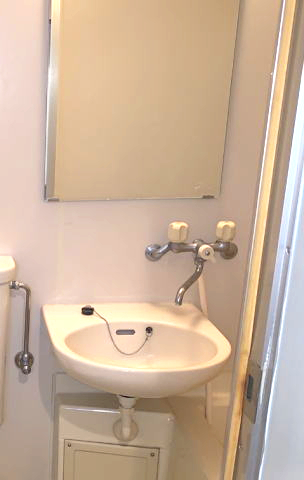 洗面設備　同仕様