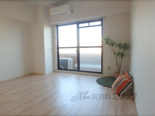 居室・リビング　洋室