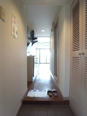 玄関　（別タイプ参考写真）ロイヤルグリーン本郷　文京区向丘2