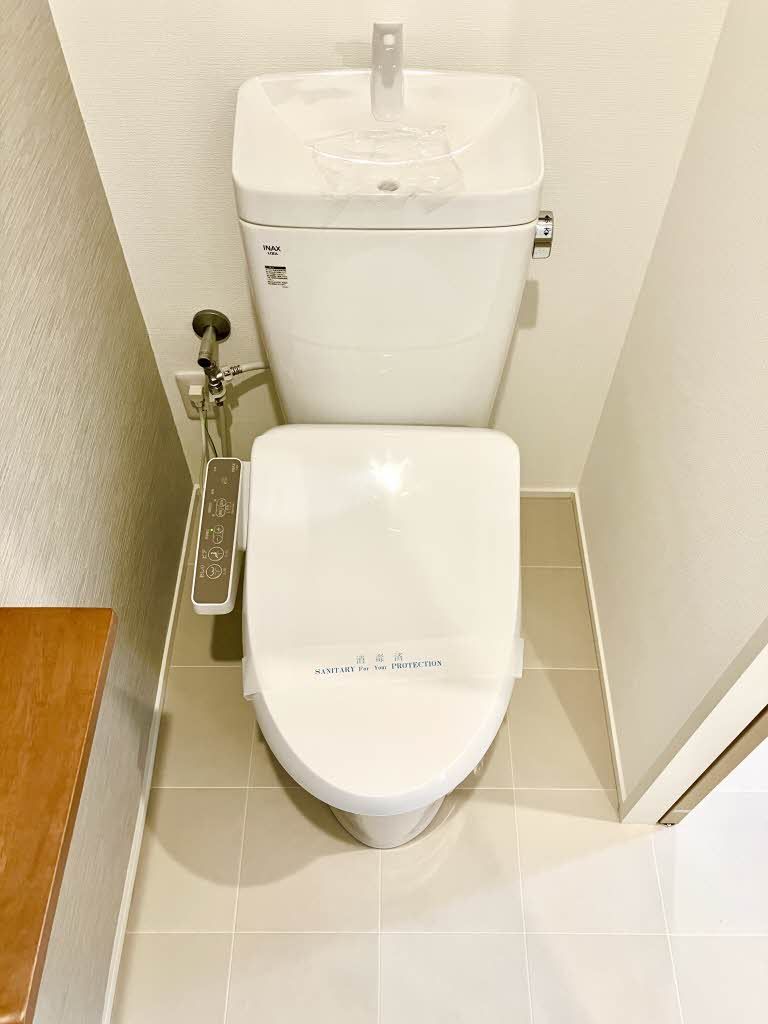 トイレ　トイレ