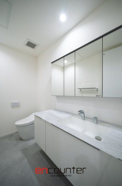 洗面設備　※同マンション別室参考写真