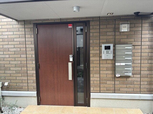 エントランス　オートロックエントランス