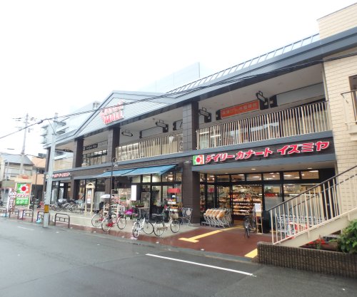 スーパー　イズミヤ 桑津店（スーパー）まで356m