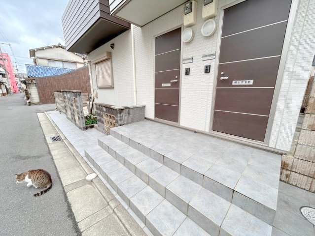 エントランス　綺麗なエントランスです。