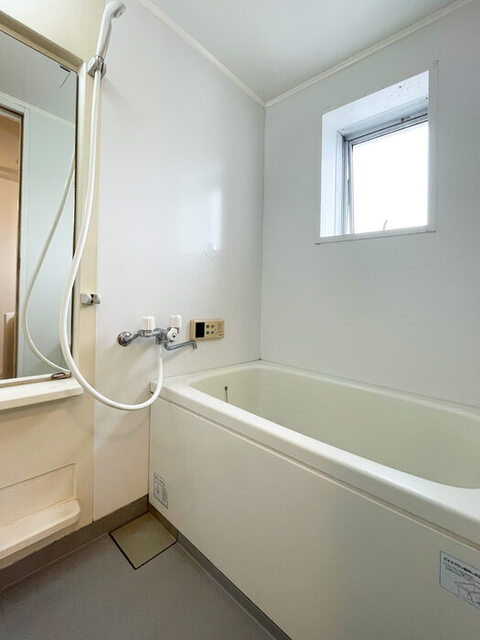 バス・シャワールーム　浴室