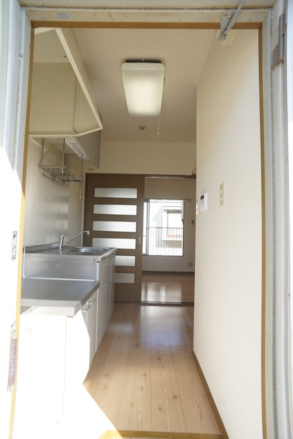 玄関　玄関から見たお部屋です♪