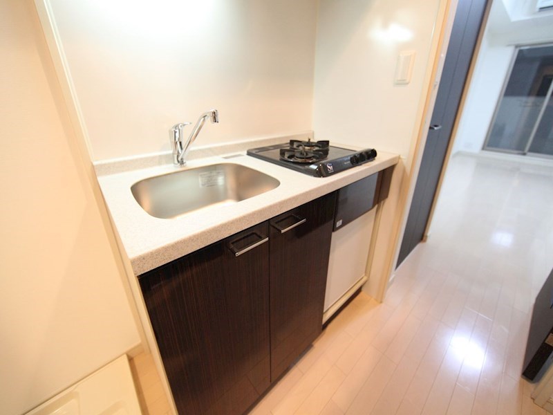 キッチン　システムキッチン（ガス2口付　ミニ冷蔵庫付）